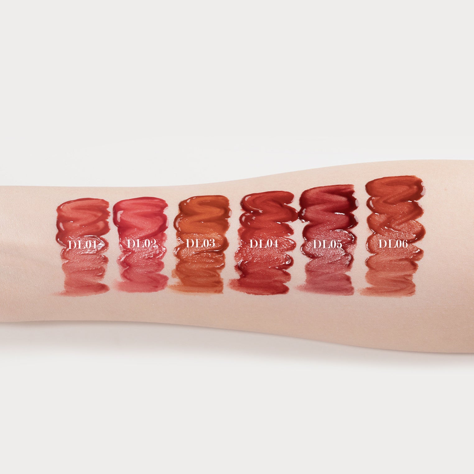 BLACK ROUGE DOUBLE LAYER SIGNATURE Over Velvet Tinta labbra vellutata con doppia formula 4,1 g