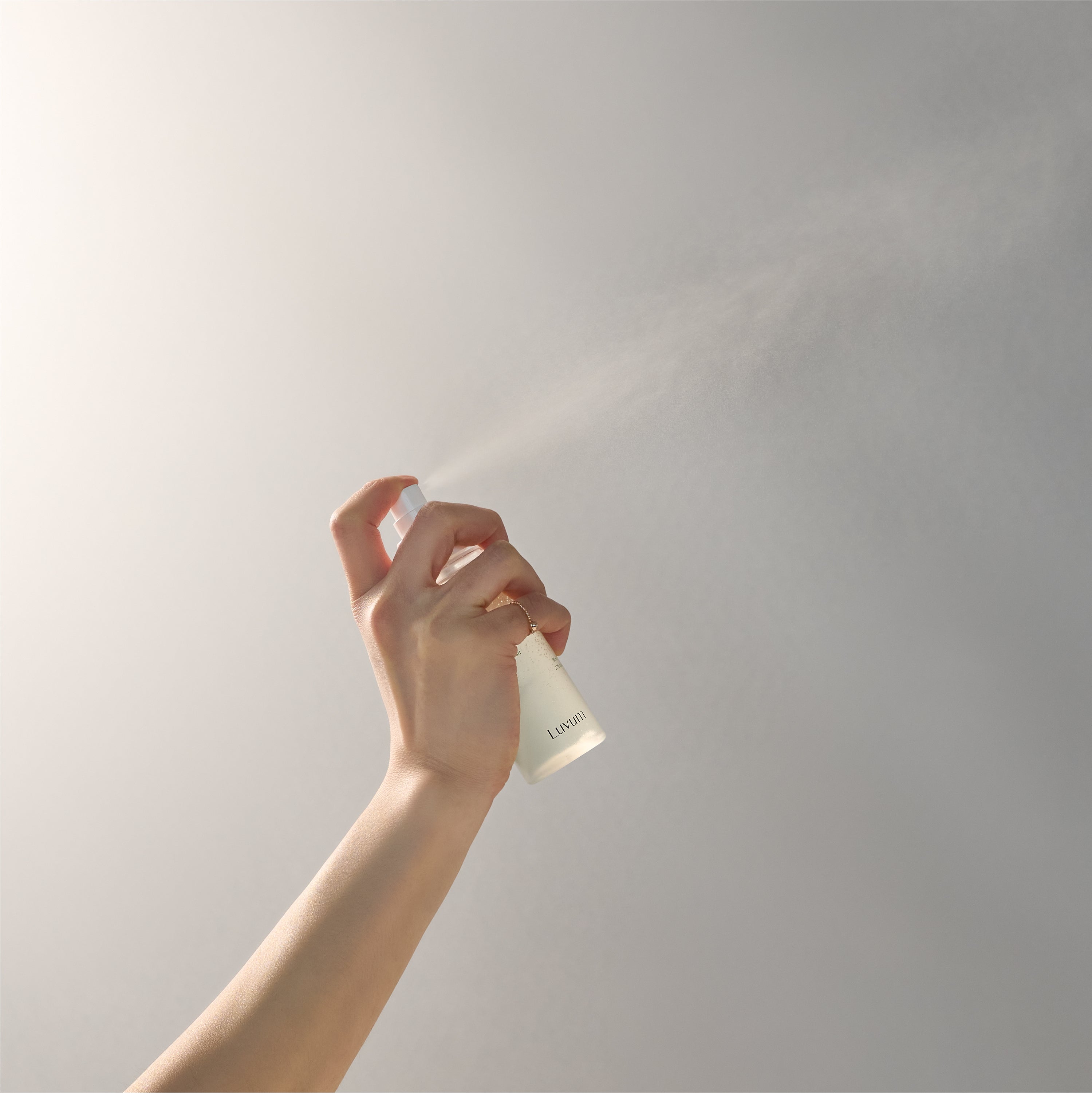 LUVUM CALMING REPAIR CICA GEL SERUM Siero leggero in gel spray con estratto di centella asiatica 80 ml #4