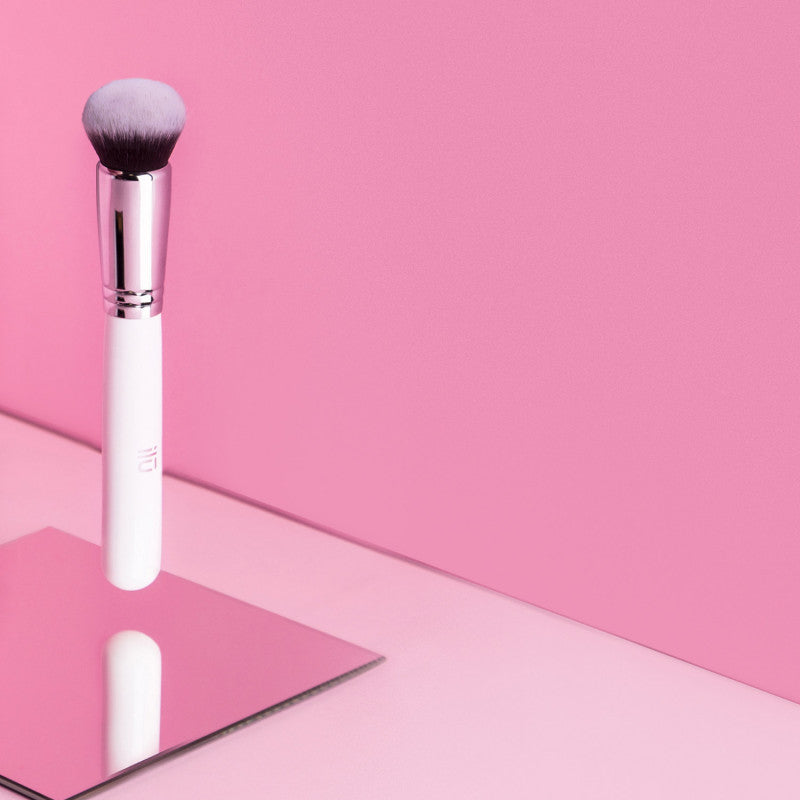 ilū 105 Kabuki Pinceau pour Fond de Teint #4