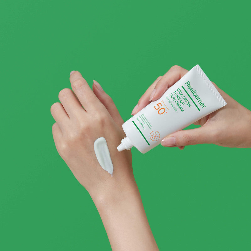 REAL BARRIER CICA crema solare idratante con effetto colorante SPF50+ PA++++ 50 ml #2